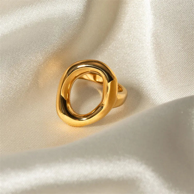 Gold Stainless Steel Chunky Ring for Women – Waterproof Geometric Aesthetic